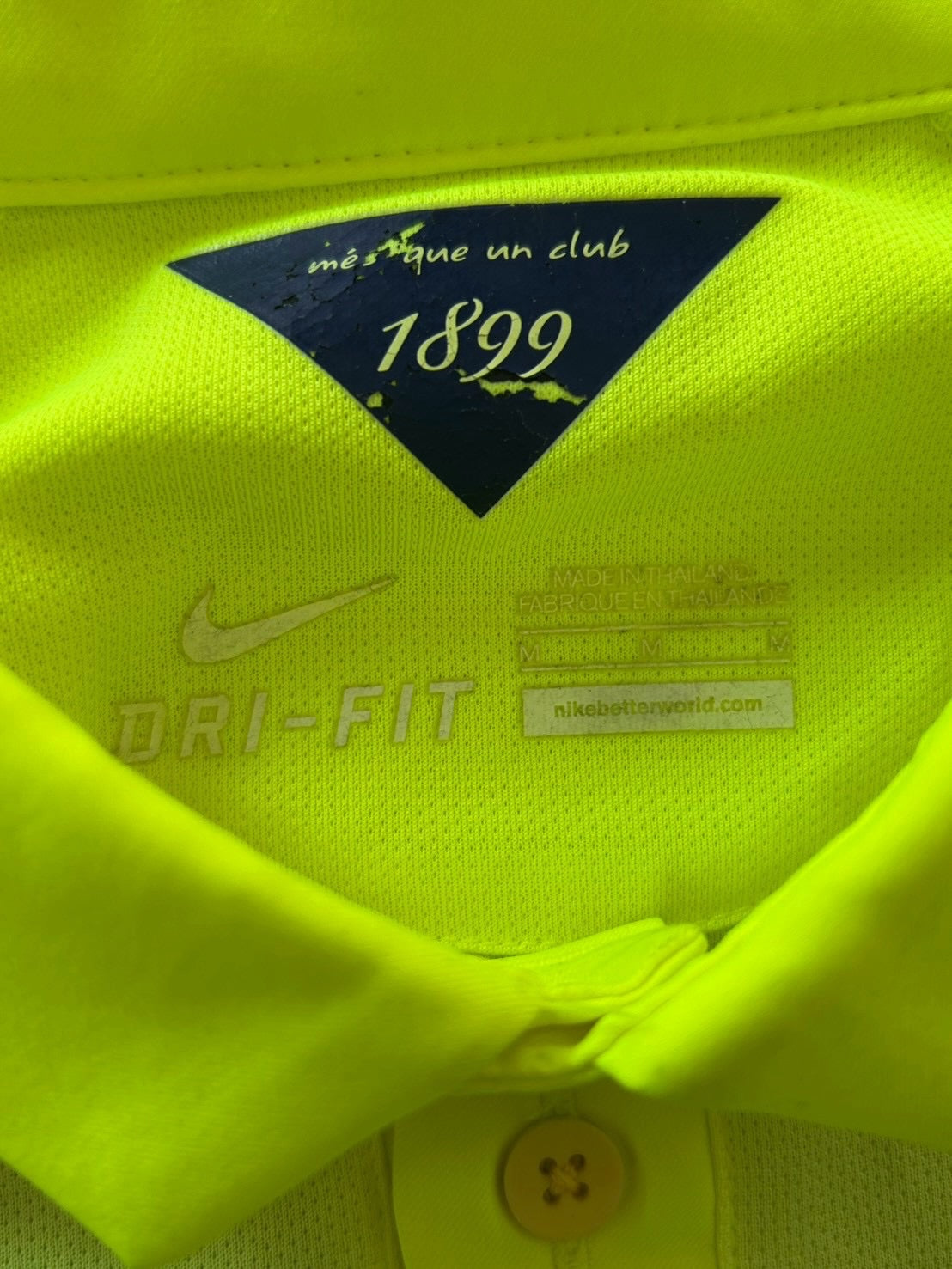 14/15 Nike Barcelona Away Suarez