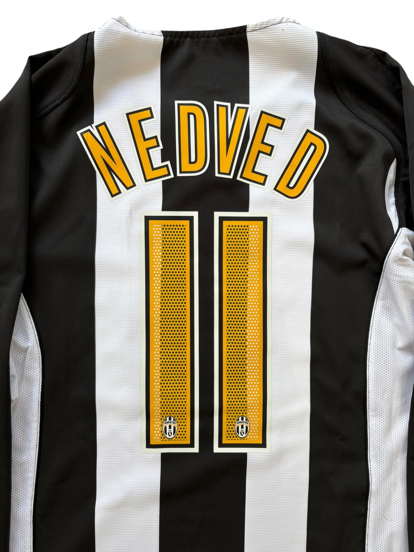 04/05 Nike Juventus L/S Home No.11 Pavel Nedved