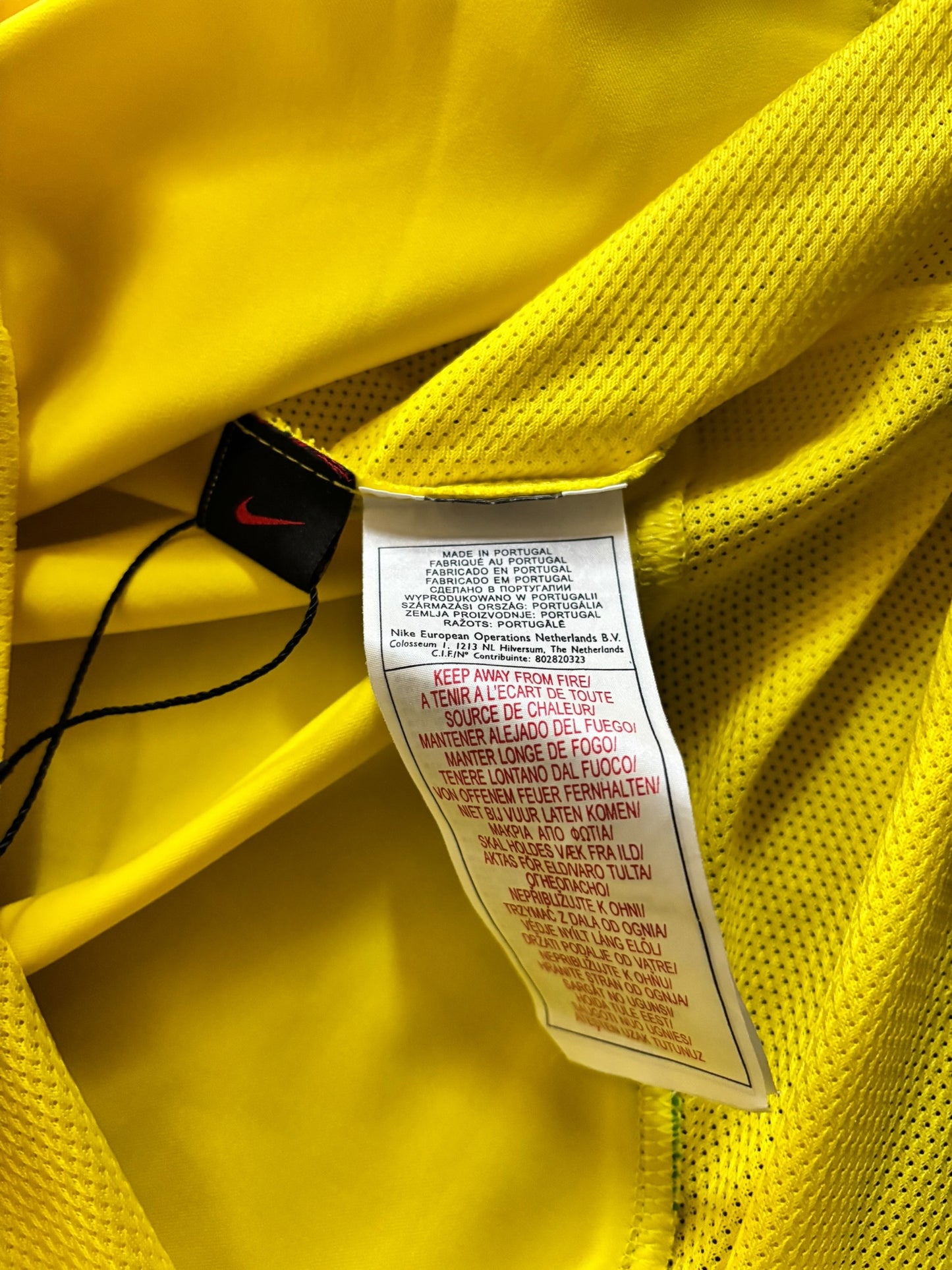 04/05 Nike Brazil National Team Home No.7 Ronaldinho