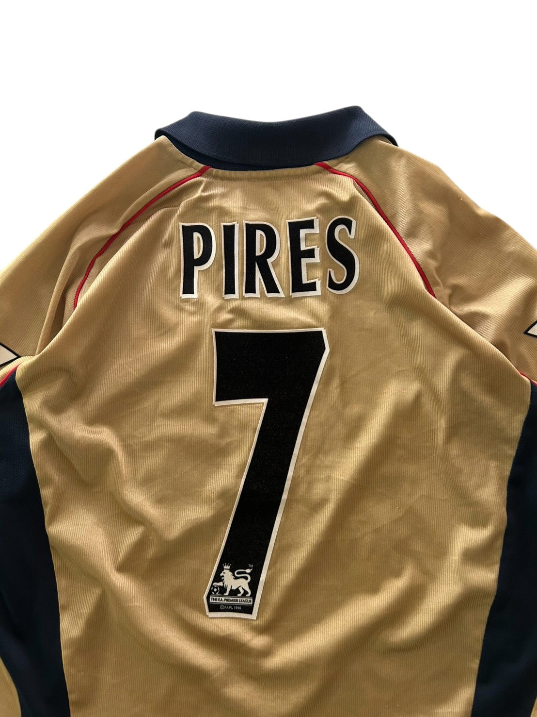 01/02 Nike Arsenal Away No.7 Pires