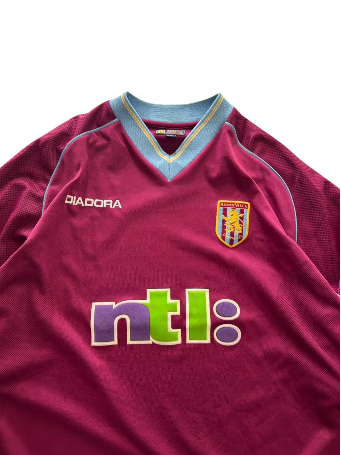 01/02 Diadora Aston Villa Home
