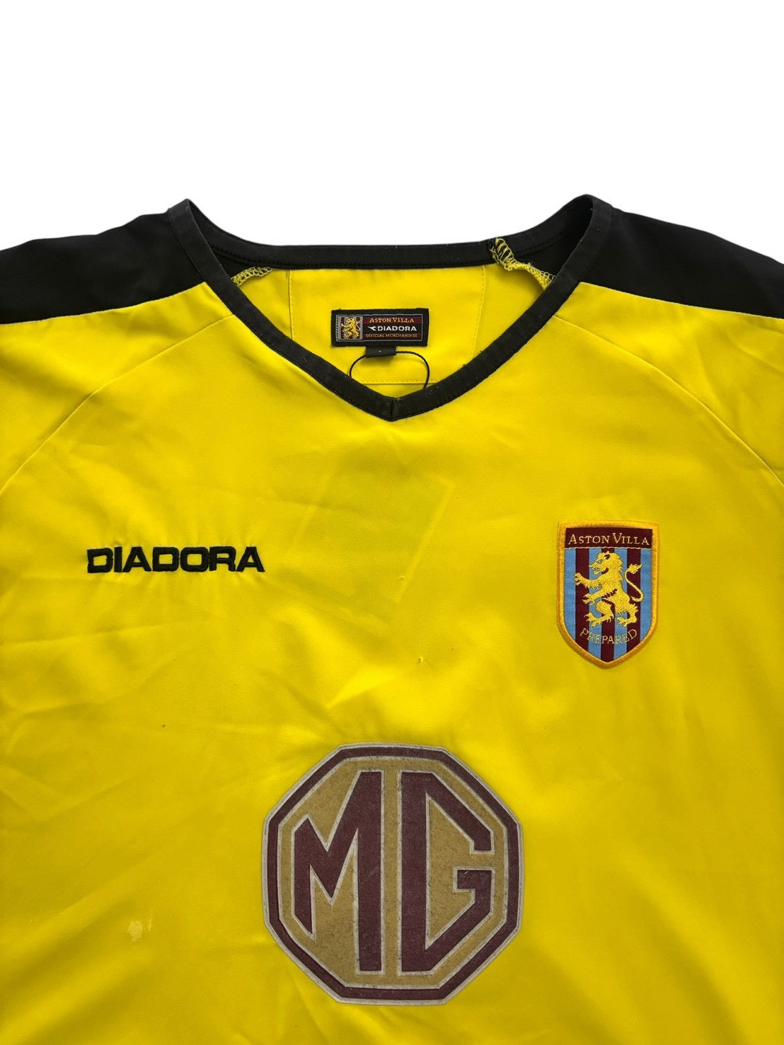03/04 Diadora Aston Villa Away Angel