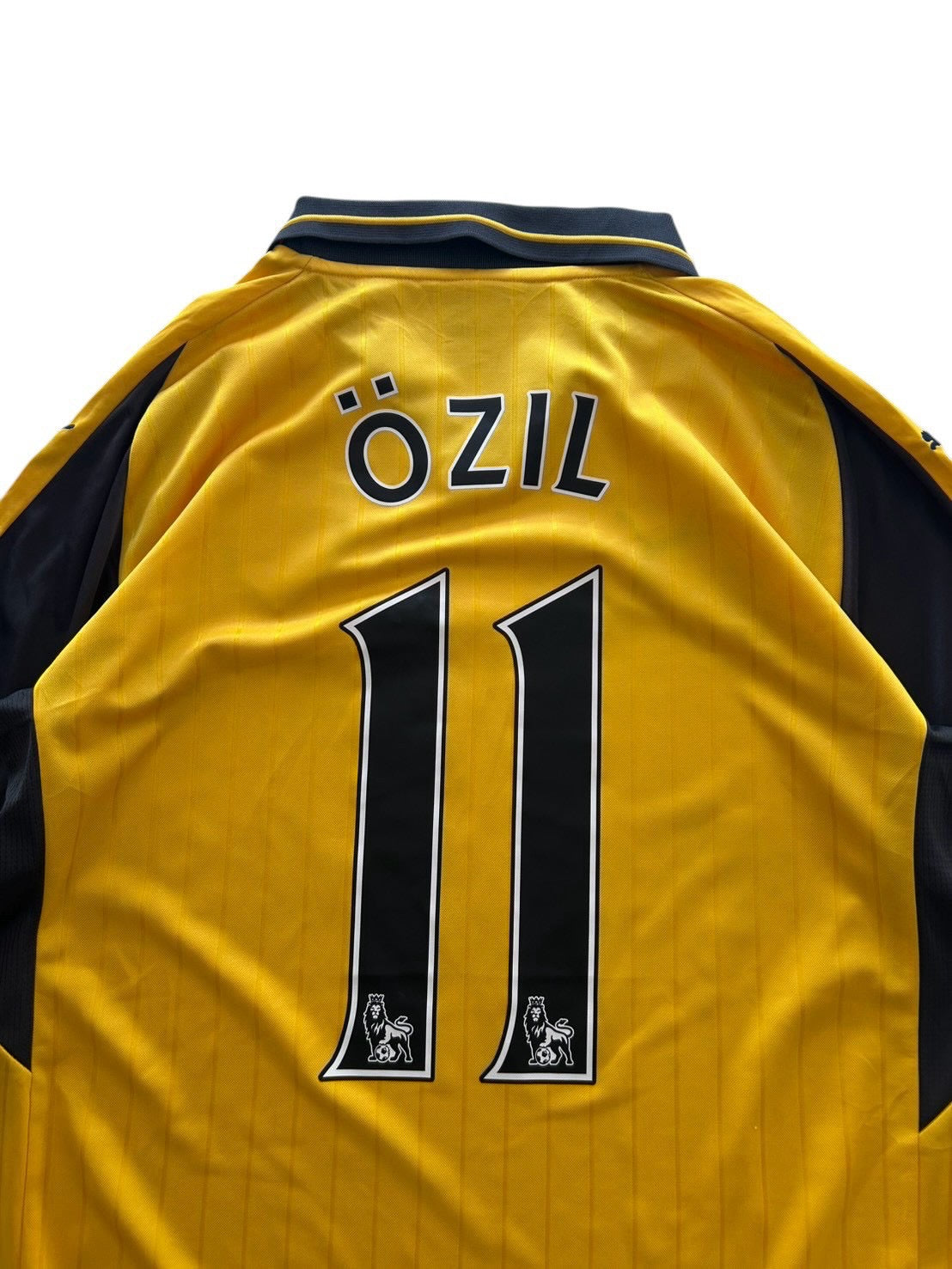 16/17 Puma Arsenal Away No.11 Ozil