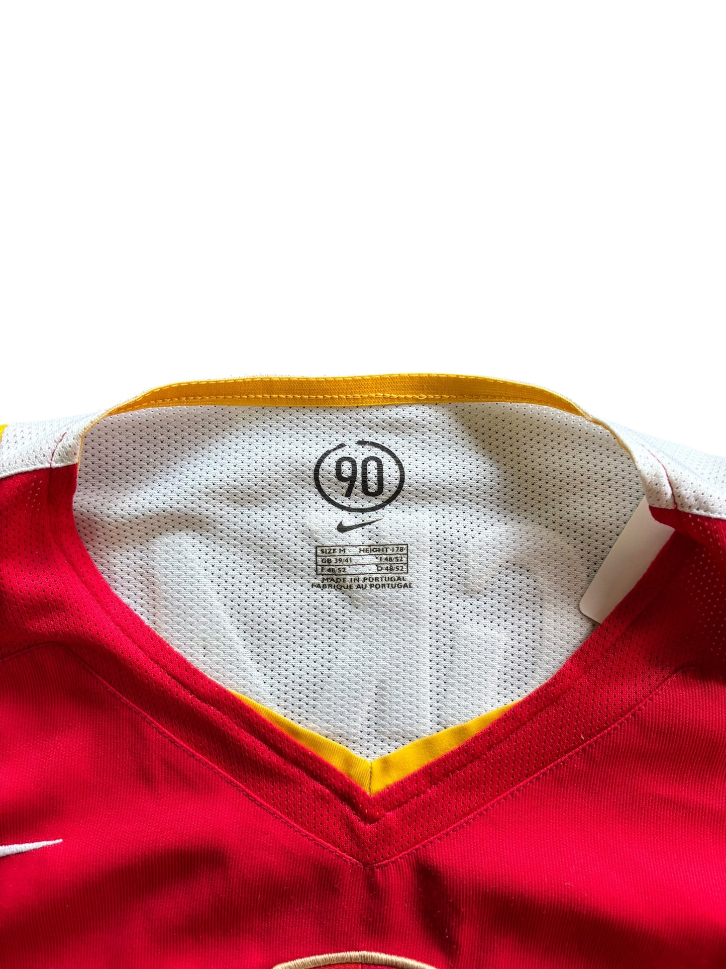 04/05 Nike Arsenal Home No.10 Dennis Bergkamp